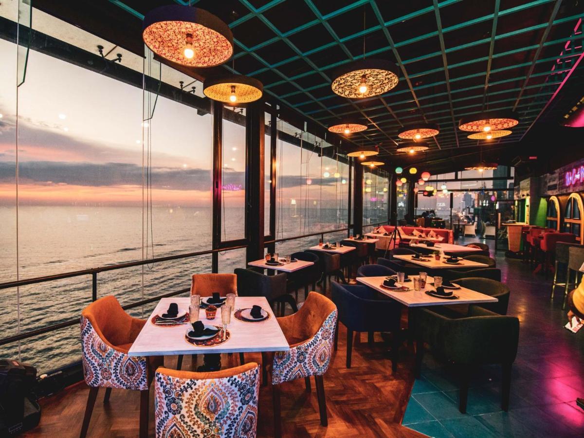 The Ocean Colombo Hotel Buitenkant foto