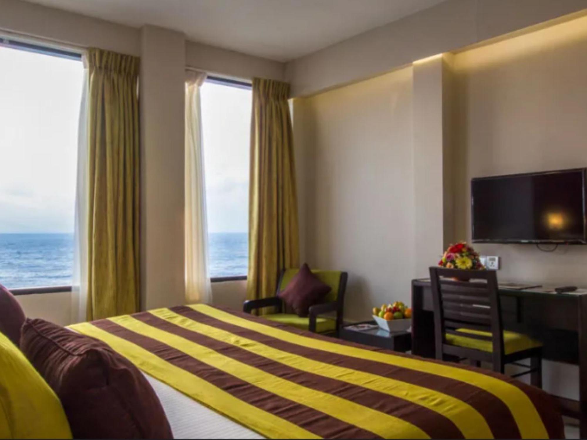 The Ocean Colombo Hotel Buitenkant foto